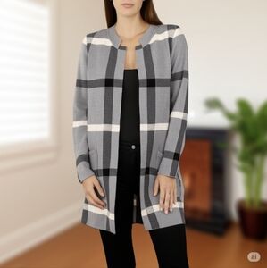 Tahari Long Cardigan Sweater Windowpane Plaid Womans XS Gray Preppy Academia